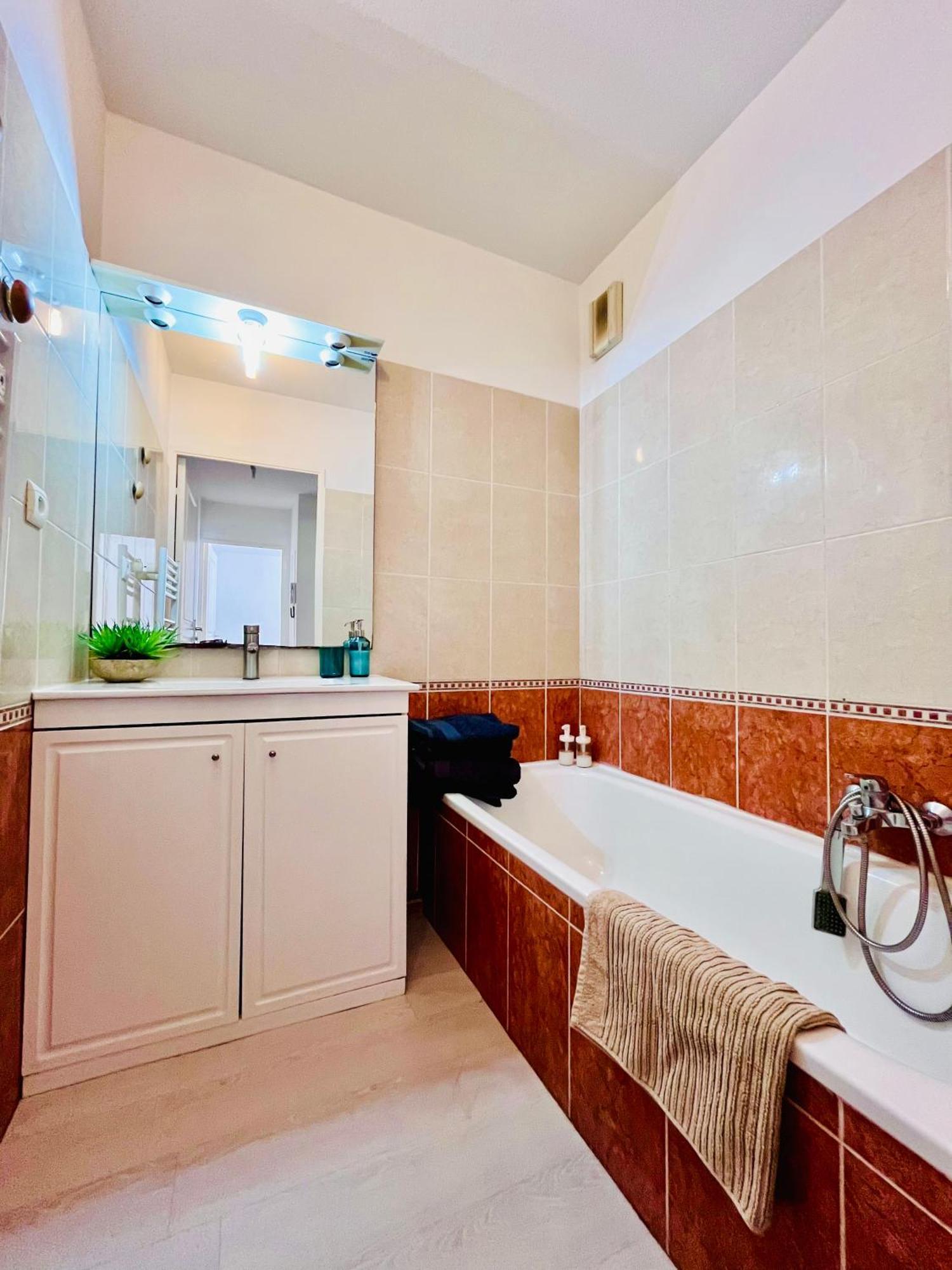 Magnificent Renovated Apartment, 2 Rooms Of 45 M2, Close Tothe Sea, Top Floor, Terrace Nizza Exterior foto